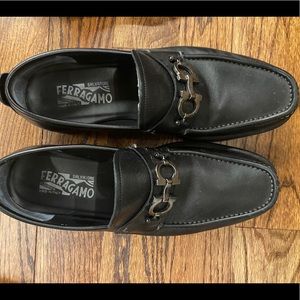 Men’s Salvatore Ferragamo Loafers size 10  EE